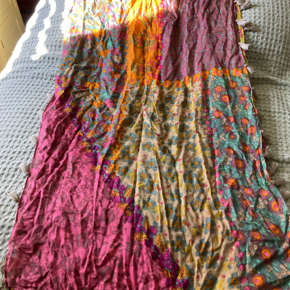 NATURAL LIFE Multicolor Tassel Scarf